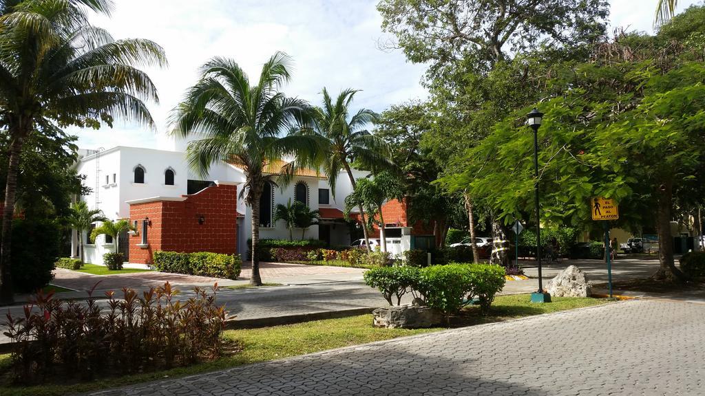 B&B Villa Hibiscus Playa del Carmen Exterior foto